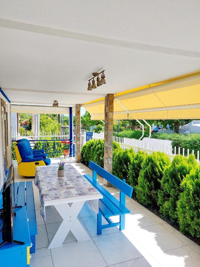 Villa Blue House Nea Kallikrateia Esterno foto